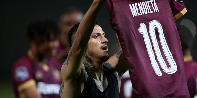 Junior Mendieta, el argentino que conquistó Sudáfrica tras un sorprendente llamado desde el ascenso.