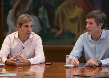 Nuevas medidas para operar con dólares: impacto en las vacaciones y fin de la controvertida creación de Massa