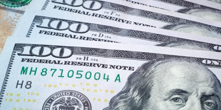 El Gobierno lanza emisión de letras por 3200 millones de dólares para afrontar deuda externa