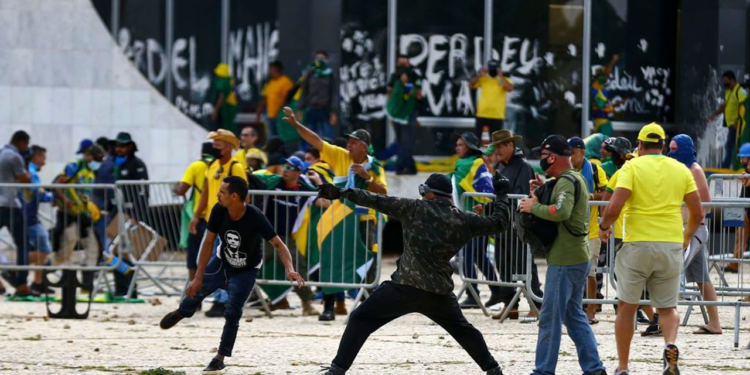 Lula da Silva aboga por un castigo ejemplar para los responsables del ataque del 8 de enero de 2023 a las oficinas gubernamentales.