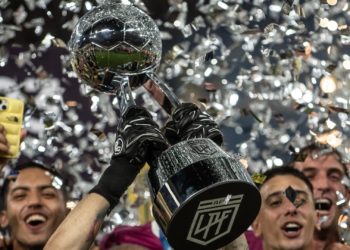 Descubrí cómo quedaron las tablas de posiciones de la Copa de la Liga 2024 tras la primera fecha.