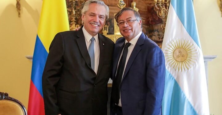 Alberto Fernández respalda a Gustavo Petro ante los agravios de Javier Milei.