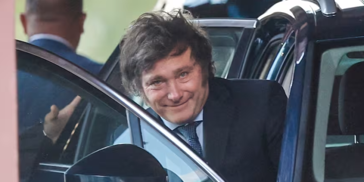 Milei se reúne en Olivos. Novedades del FMI, conversación con el fundador de Tinder y discute en el círculo íntimo por el futuro de la ley.