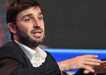 Chubut niega correos electrónicos de Guillermo Francos y revela información sobre su futura denuncia judicial.