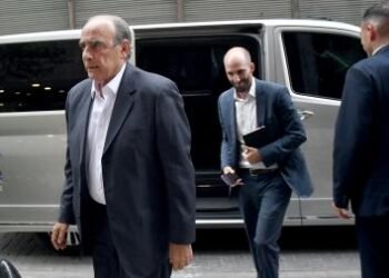 Guillermo Francos hace público el intercambio de notas con Chubut y Milei lo difunde.