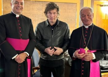 El Presidente Milei, recibido por representantes vaticanos