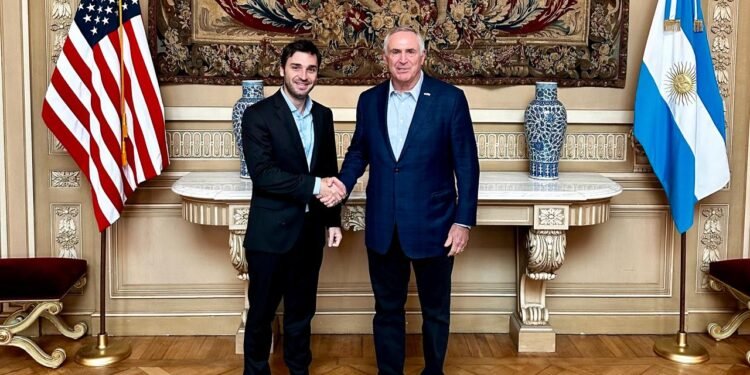 Provincia acordó trabajar en conjunto con los Estados Unidos en el marco de los incendios en la Cordillera