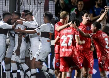 Argentinos se destaca en la jornada de los clásicos y lidera la tabla.