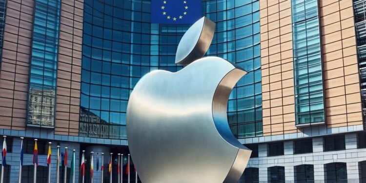 Apple sancionada con cuantiosa multa millonaria por la Unión Europea.