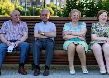 Aumentos de jubilaciones por la inflación en Argentina.