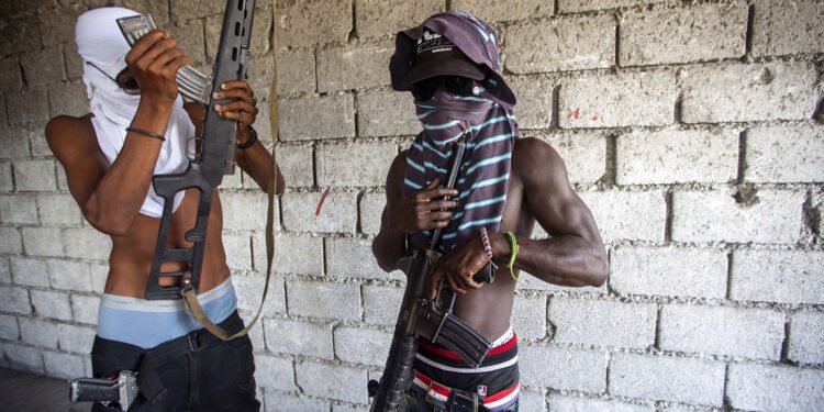 Niños inocentes heridos por la violencia: impactantes balaceras entre bandas en Haití.