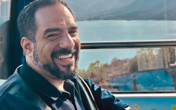 Autoridades de México y el Reino Unido investigan arresto en Qatar de ciudadano mientras su familia denuncia discriminación por orientación sexual.