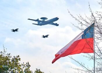 Chile saca a Israel de la Feria Internacional del Aire y del Espacio, generando controversia.