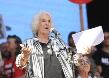 Estela de Carlotto critica el video del Gobierno y cuestiona a Javier Milei: “Debería cambiar o marcharse pronto”.