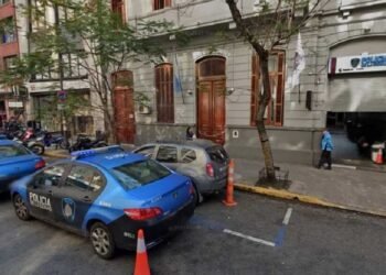 Aumenta crisis carcelaria en Buenos Aires con tercera fuga en una semana revelando superpoblación en alcaidías y comisarías.