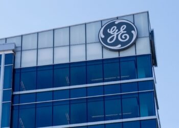 General Electric, la emblemática empresa que abarcaba diversos sectores, finaliza su proceso de disolución en Estados Unidos.