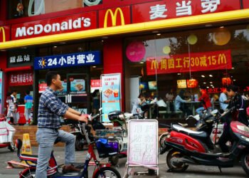 Grandes compañías como McDonald’s, Apple y Tesla encuentran obstáculos en su búsqueda de ganancias en China.