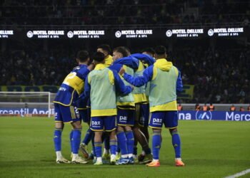Boca Juniors pudo superar una crisis en su defensa: cuatro zagueros lesionados y  Valentini apartado.