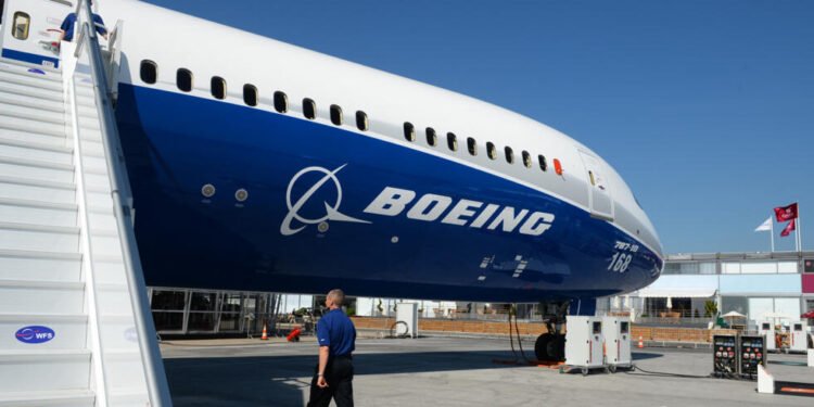 Familias de víctimas exigen multa de US$ 24,000 millones a Boeing por crimen corporativo mortal en la historia de EE.UU.