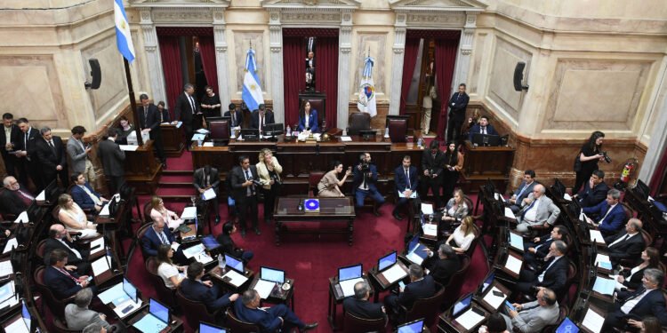 Hoy en el Senado: ¿A qué hora se votará la Ley Bases?