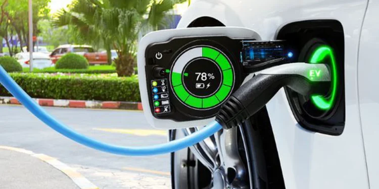 Inventan una revolucionaria batería que carga los autos en tiempo récord, ¡más rápido que un celular!