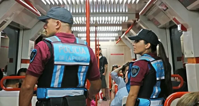 Un adolescente de 15 años detenido en Buenos Aires 25 veces despierta polémica sobre la edad de imputabilidad