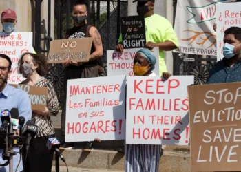 Aumento de desalojos en las ciudades del cinturón industrial de Estados Unidos.