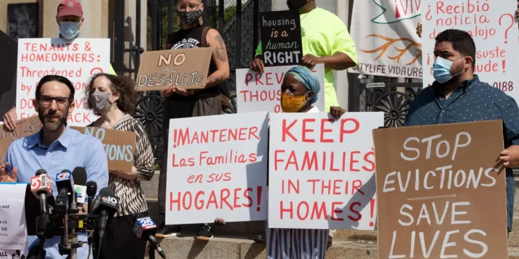 Aumento de desalojos en las ciudades del cinturón industrial de Estados Unidos.