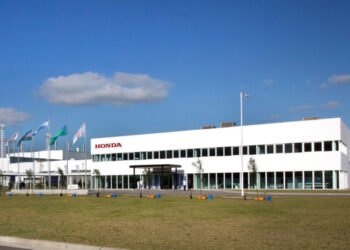 La planta de Honda produce 1 moto cada 67 segundos y ofrece una variedad de 9 modelos en un solo día