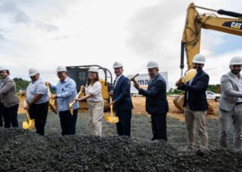 Amazon inaugura su primer centro de entregas en Puerto Rico