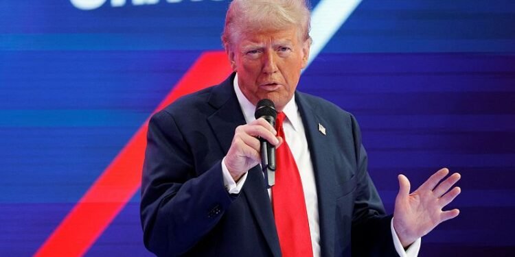 Trump busca renegociar el acuerdo comercial con México y Canadá