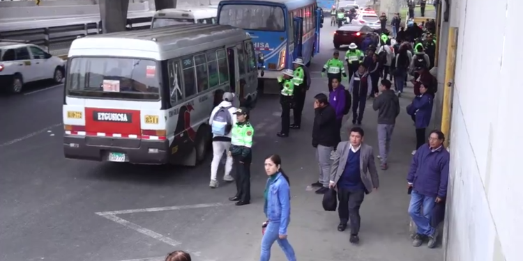 Sheinbaum elogia a López Obrador y apela a la continuidad durante su primer discurso en el Zócalo como presidenta de México