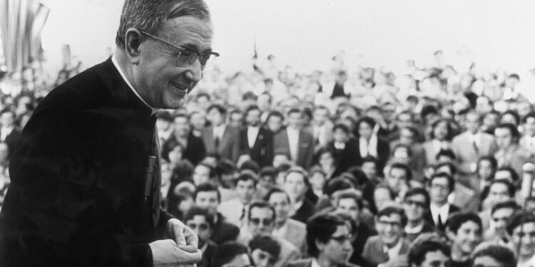 El duro testimonio de trabajo sin paga, castidad y cilicio en el Opus Dei en Argentina.