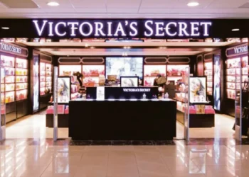 Victoria’s Secret inaugura su primer tienda en Argentina y revoluciona el mercado.
